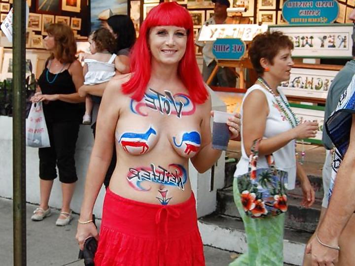 24P Nude Painted Ladies in Public Fetish Gallery 1 