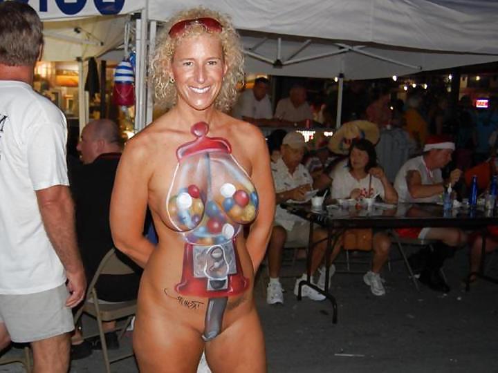 24P Nude Painted Ladies in Public Fetish Gallery 1 
