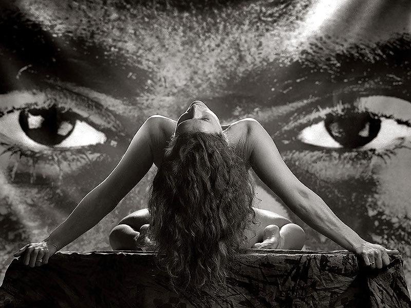 25P BW ART-TO ANA ISABEL