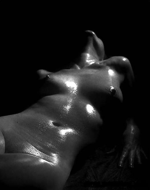 25P BW ART-TO ANA ISABEL