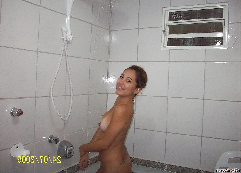 13P Cute amateur latina posing naked