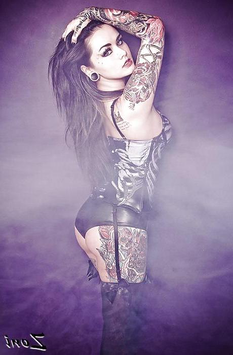 18P Hot Inked Goddess Brittany Bui