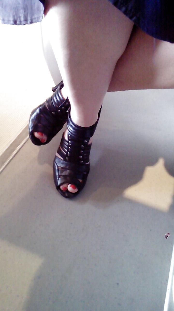 13P Candid feet of train mate : Eva