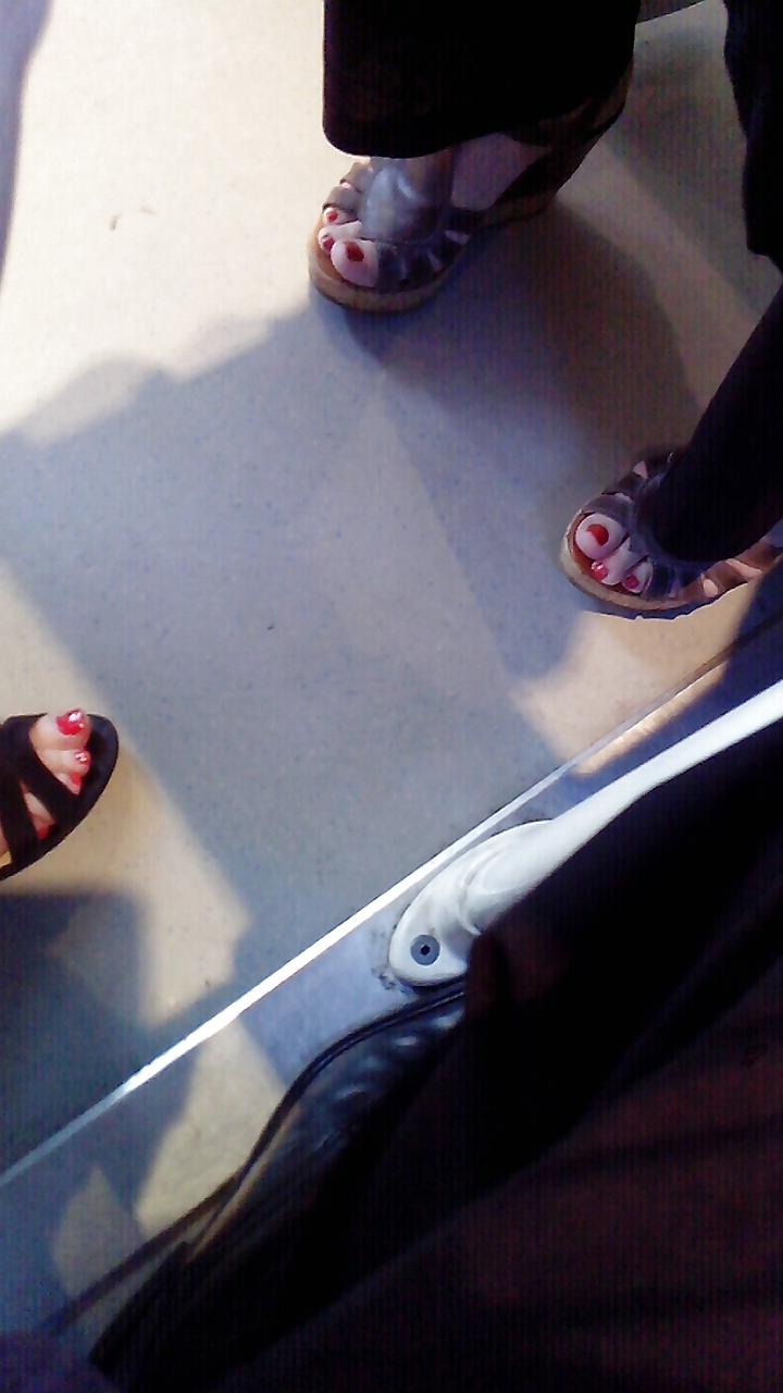 13P Candid feet of train mate : Eva