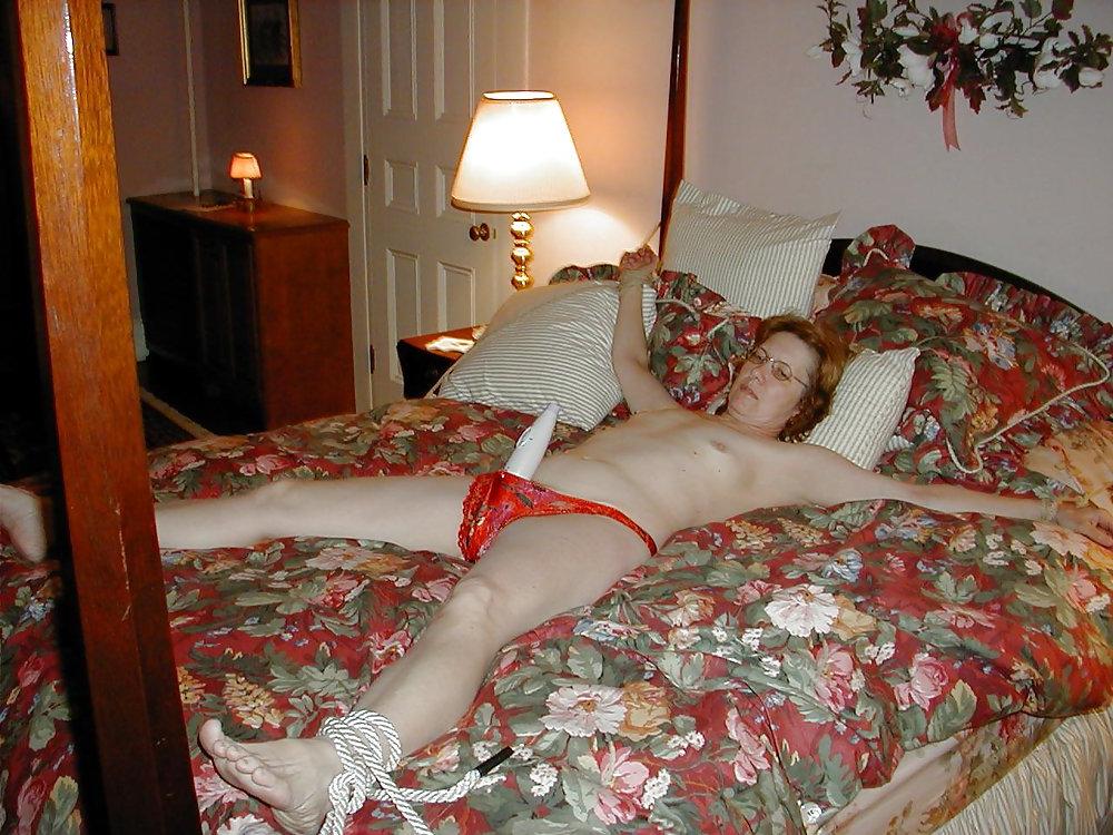 25P Matures and teens with sextoy 6