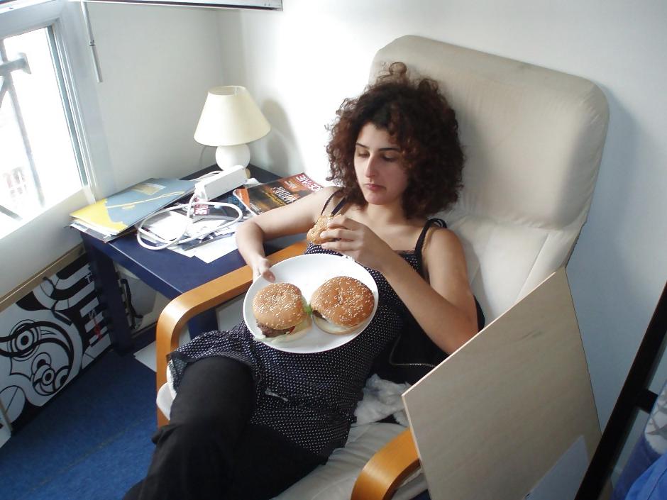 15P Naked Cute Jewish Babe