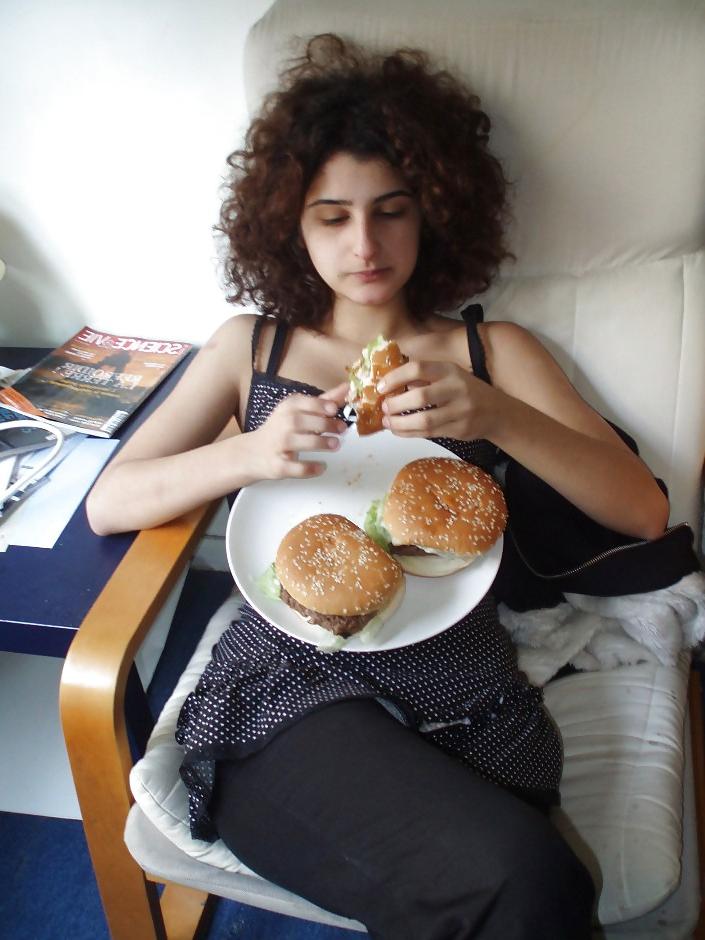15P Naked Cute Jewish Babe