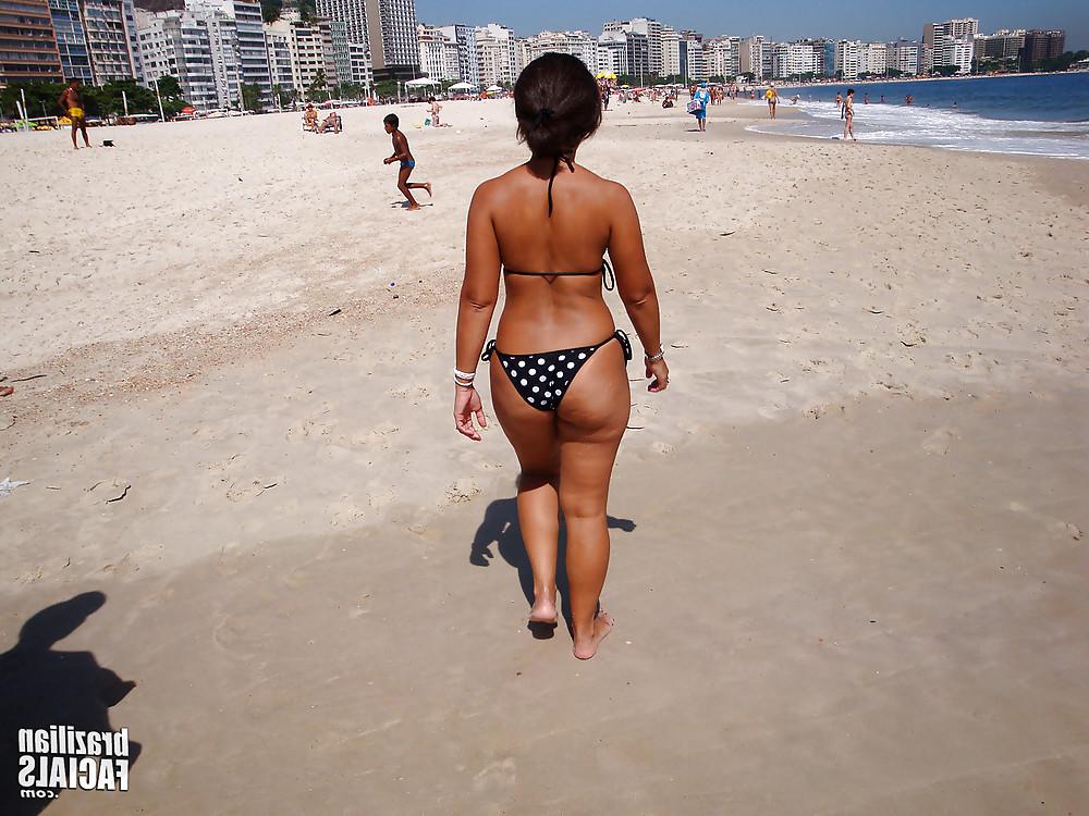 23P Beautiful mulata brazillian mom LIA