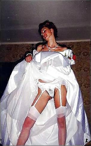 15P Here CUMS The Bride 02