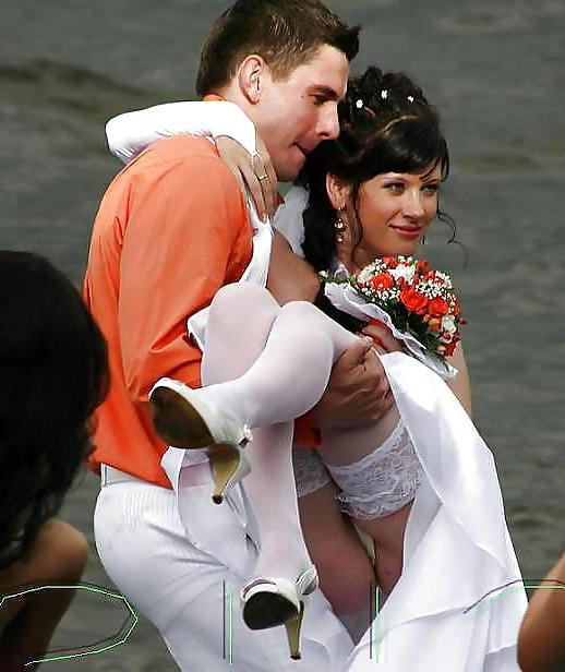 15P Here CUMS The Bride 02