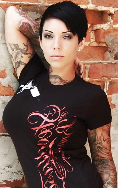 18P Hot Inked Goddess Lennon Lee