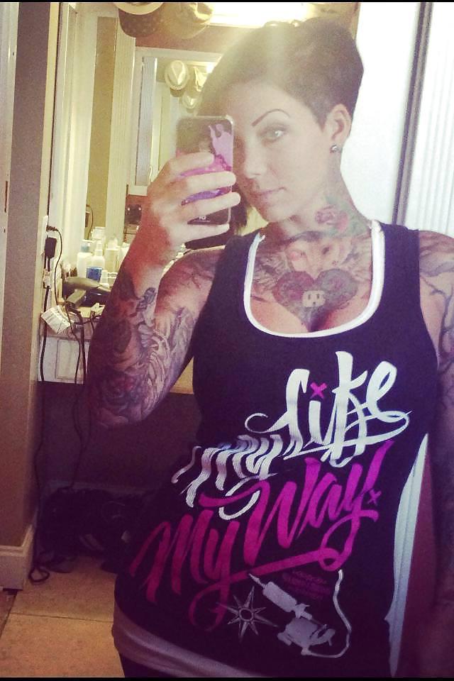 18P Hot Inked Goddess Lennon Lee