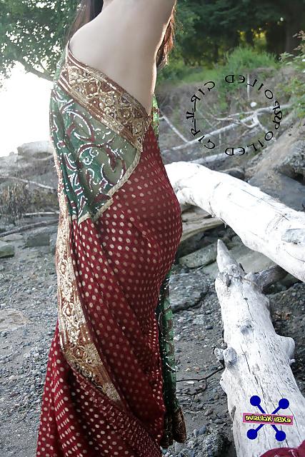 16P Beautiful indian bride goes nude