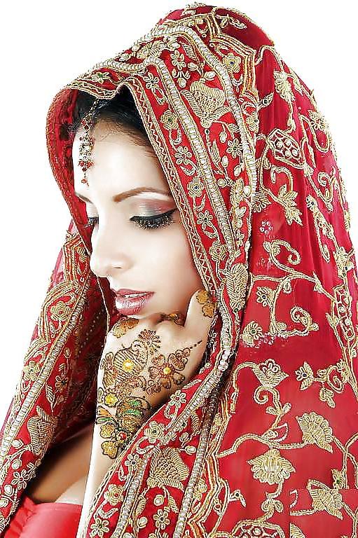 16P Sexy indian desi bride