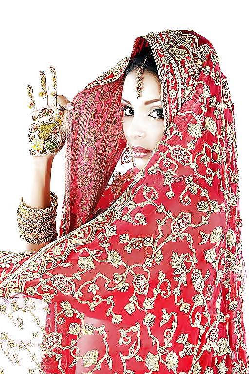 16P Sexy indian desi bride