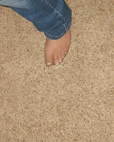 25P Just My Feet in Pantyhose