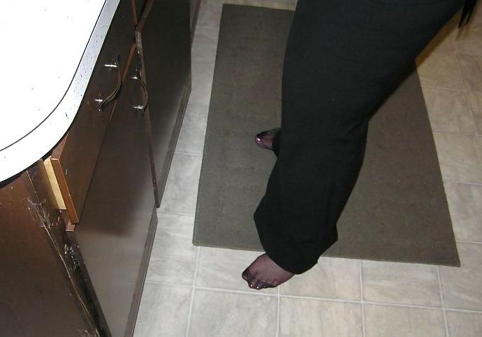 25P Just My Feet in Pantyhose