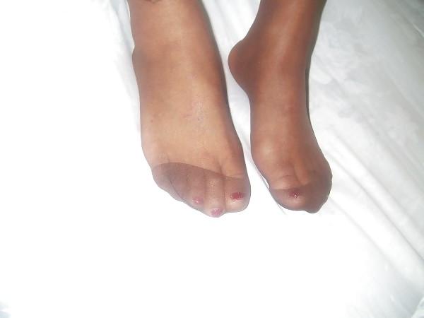 25P Just My Feet in Pantyhose