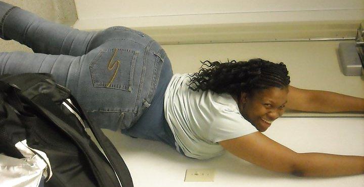 9P Thick big booty black sexy bitch 