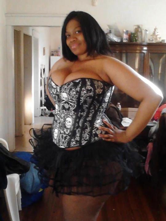 9P Thick big booty black sexy bitch 