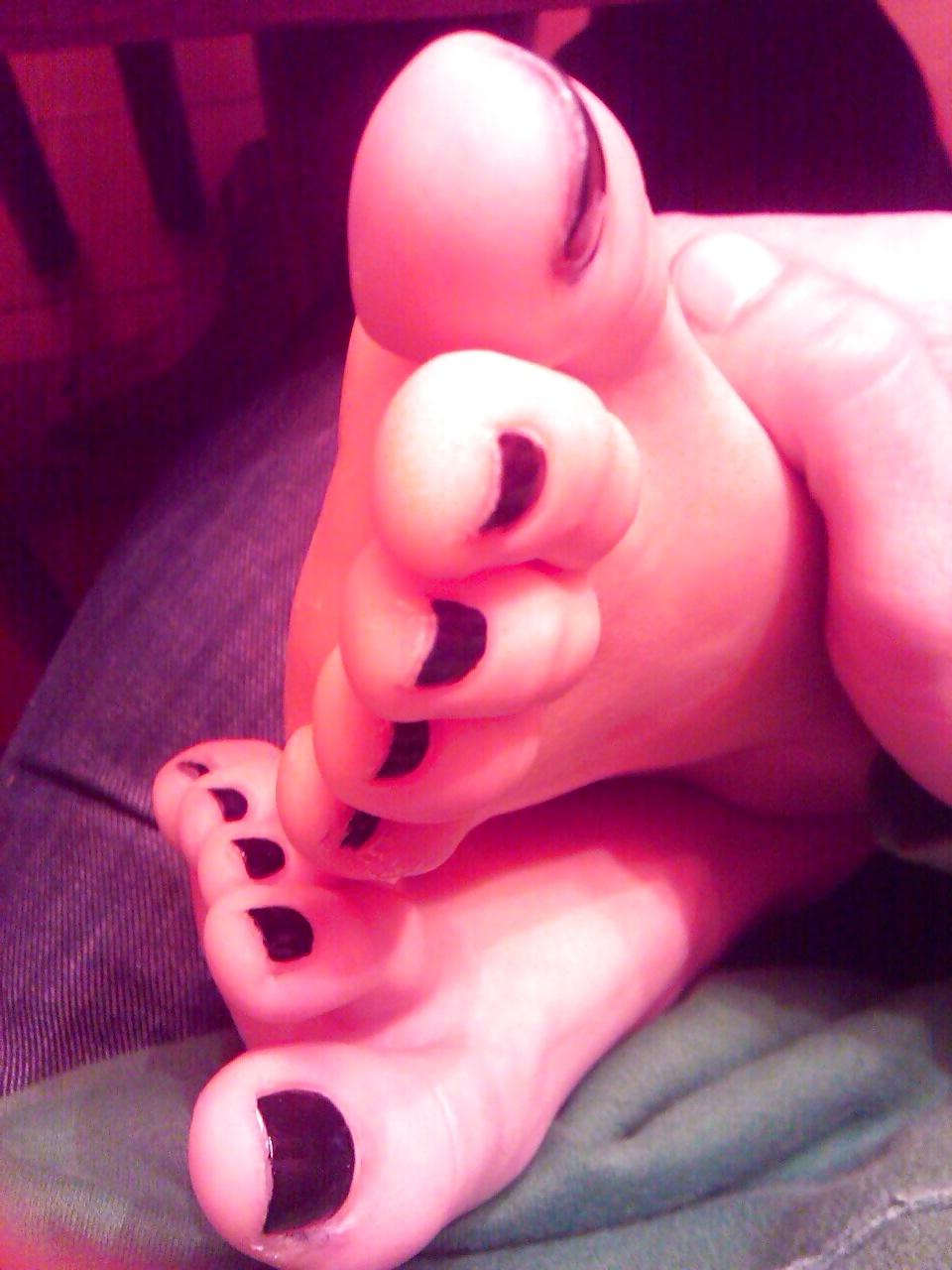 25P Wifes feet