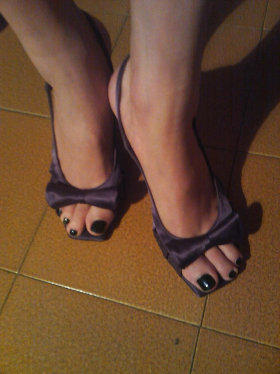 25P Wifes feet