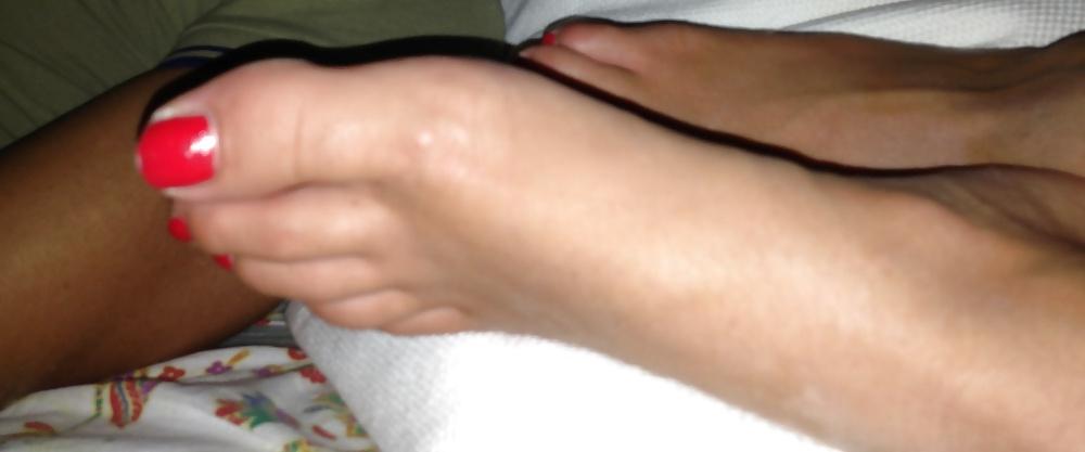 25P Wifes feet