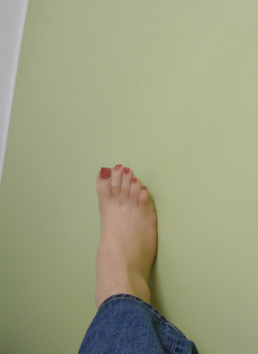 25P Nylon Feet