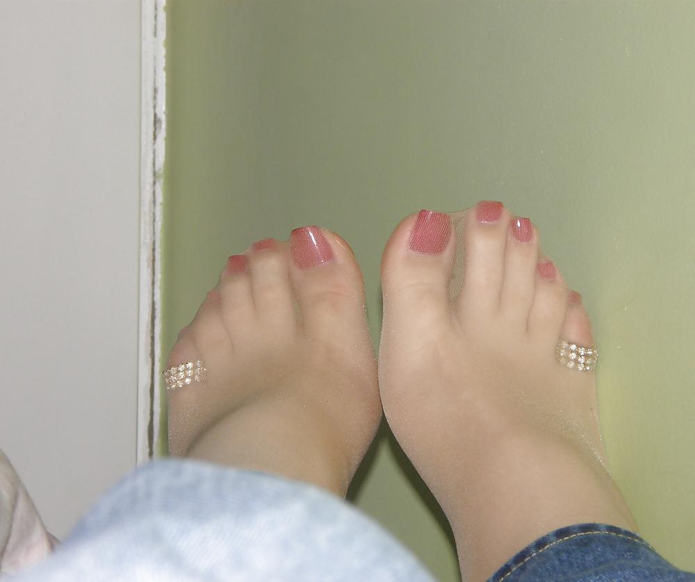 25P Nylon Feet