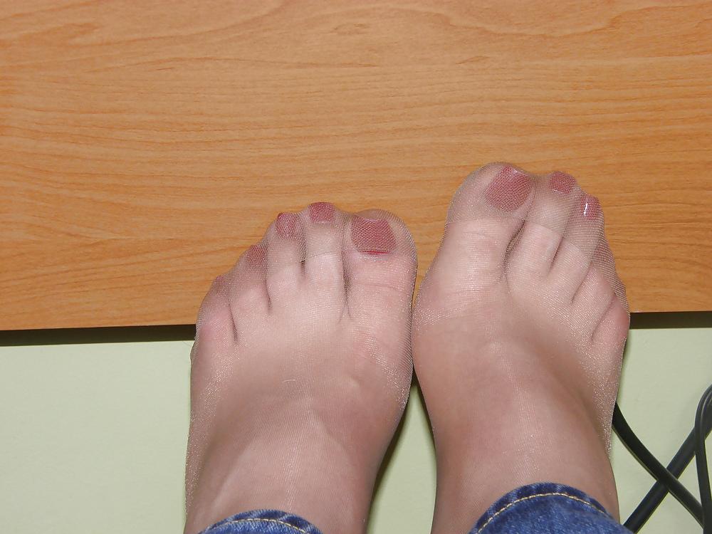 25P Nylon Feet