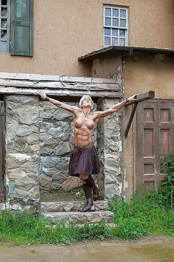 20P Fit abs and Muscled Girls