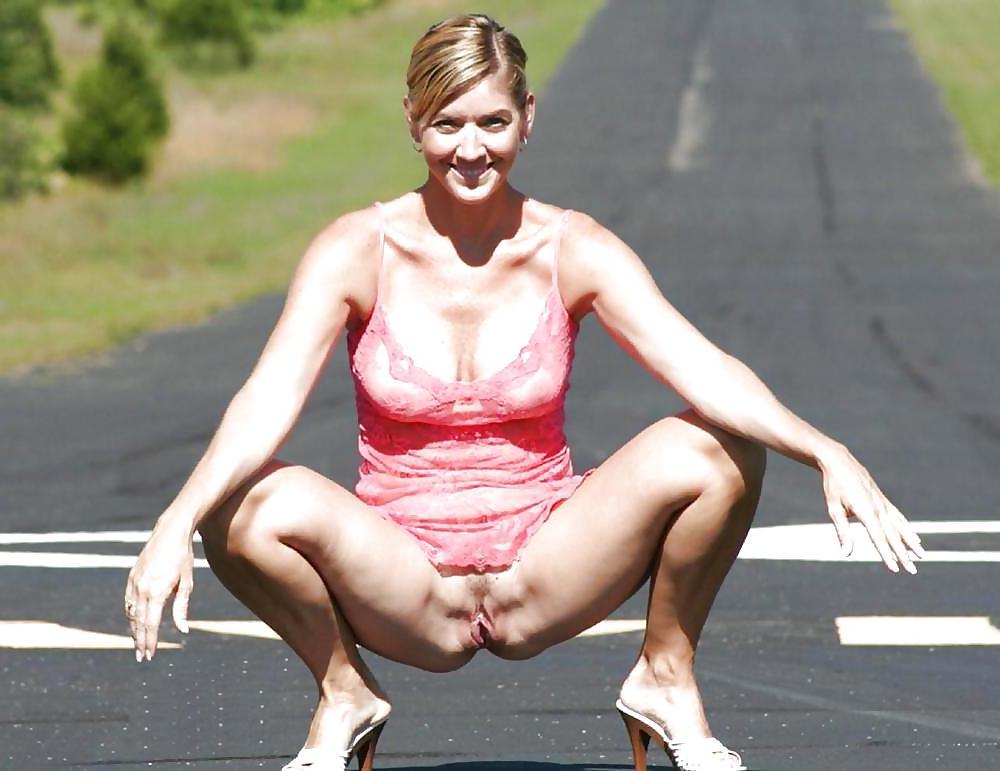 18P Wide and Open in Public -129-