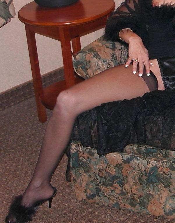 14P Squirt bitch horny milf