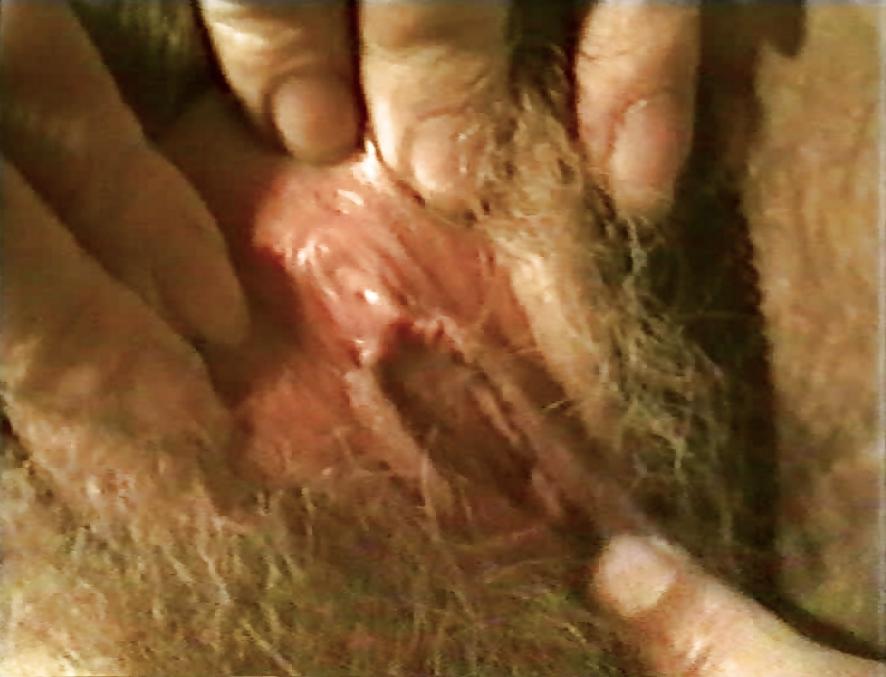 8P SAG - Sexy Bitch Hairy Pussy Play 04 - Fotzenspiel