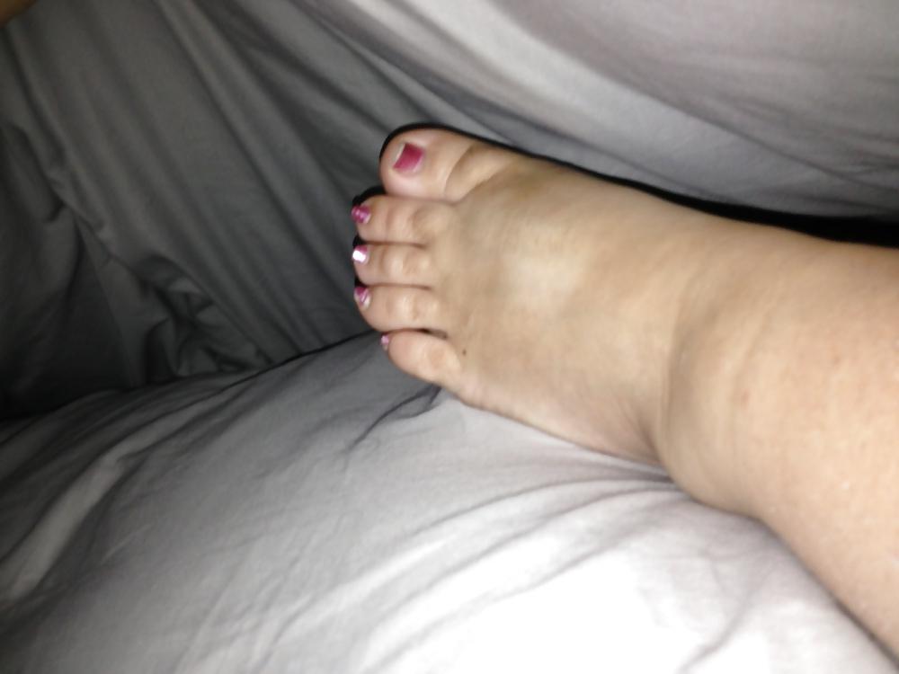 15P Wifes bbw feet
