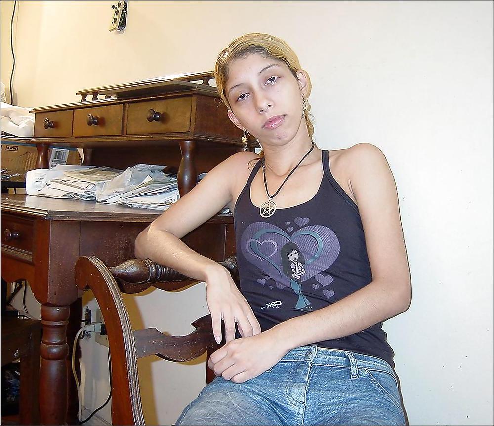 25P SKINNY HAIRY BRAZIL ASS BITCH