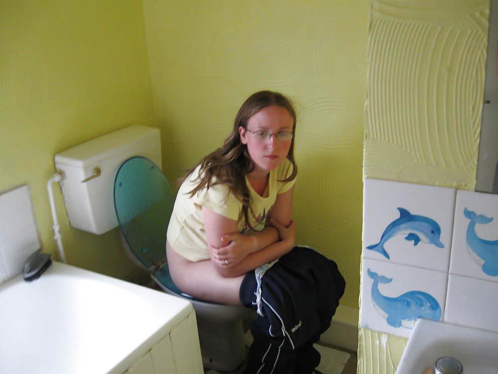 11P Toilet