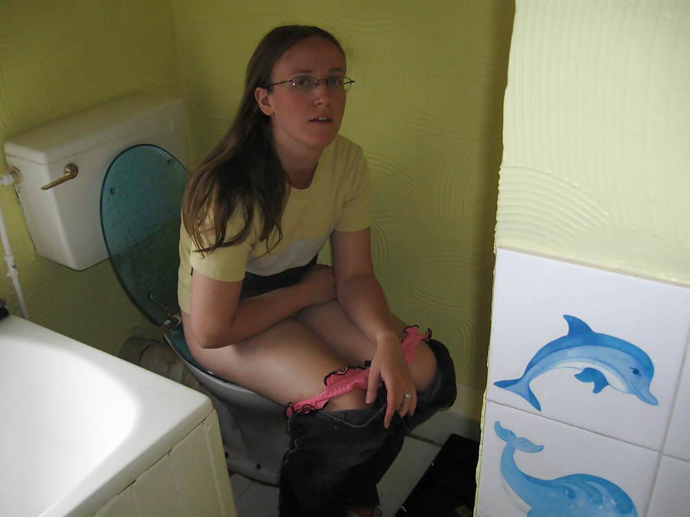 11P Toilet
