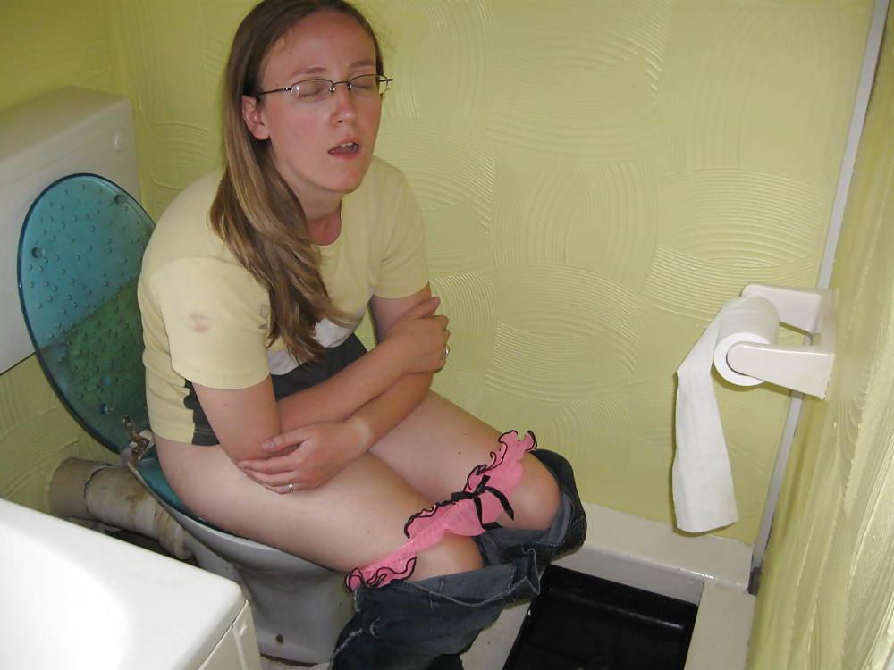 11P Toilet