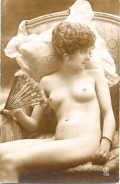 25P Vintage erotica female