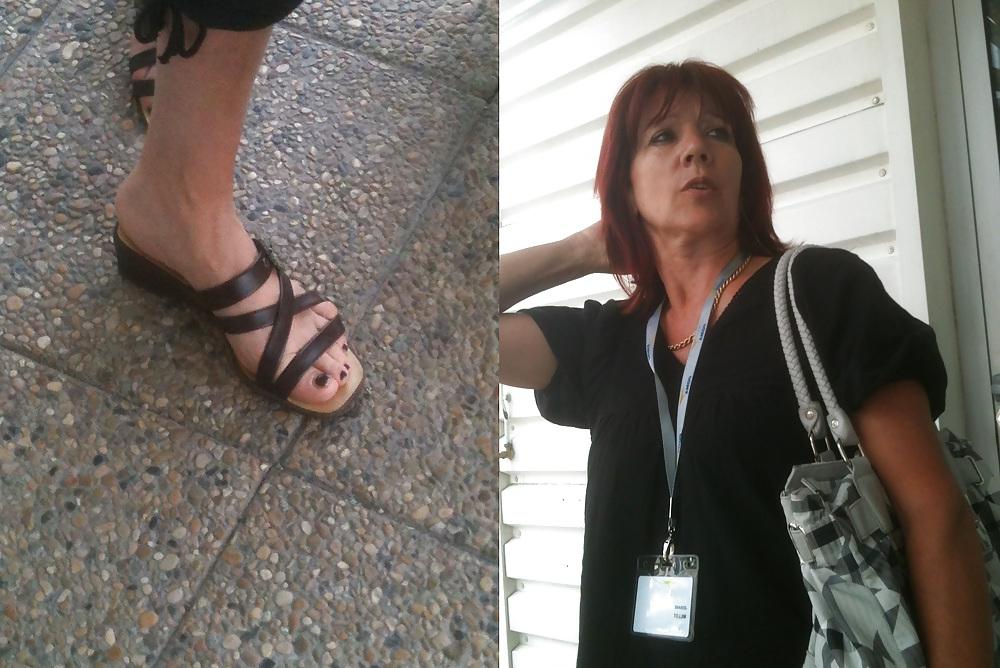 12P French Girls and Their Feet.