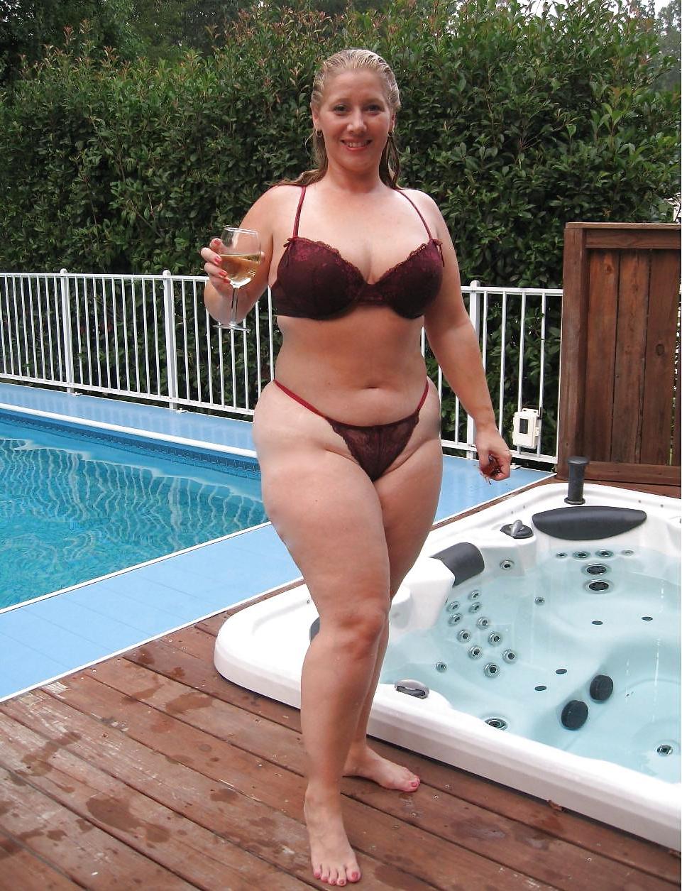 10P Young Chubby Blonde