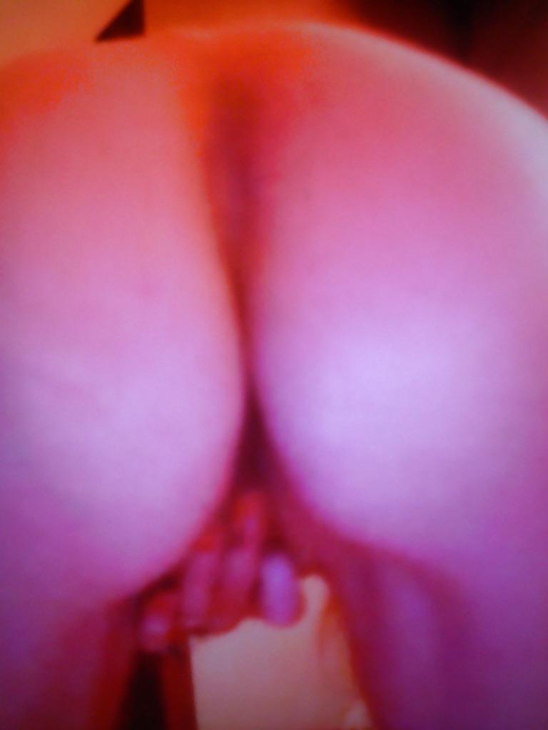 25P Sexy Blonde British Wife