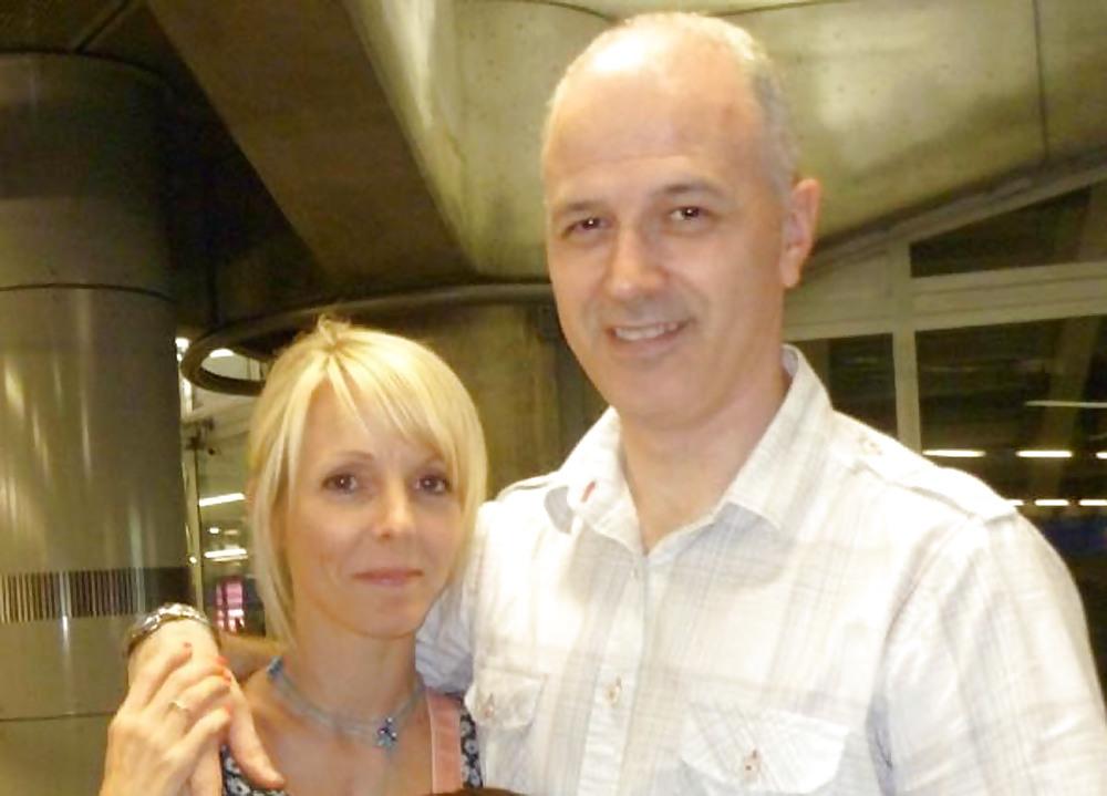 25P Sexy Blonde British Wife