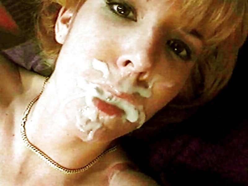 25P Blonde getting a mouthful