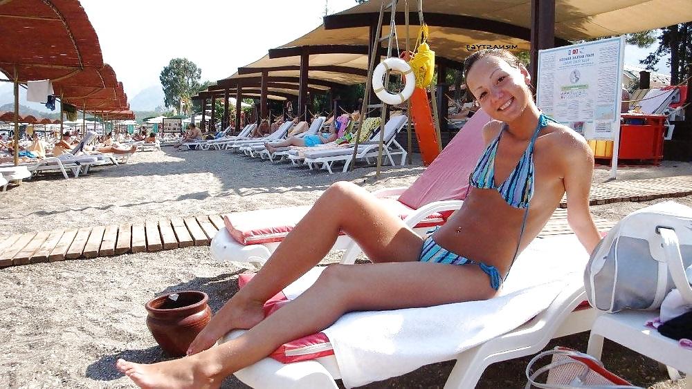 11P Young Cute Wife Gets Fucked On A Summer Trip