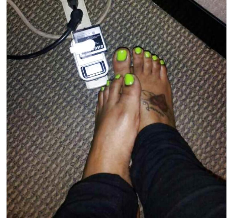 25P Ms. Juicy Soles and Toes