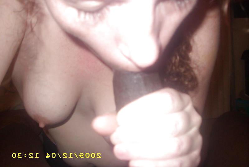 25P Homemade Housewife Sucking BBC