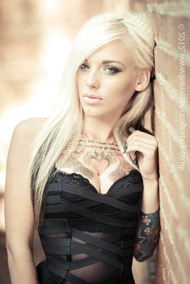 25P Tattoo models (female) 15.2