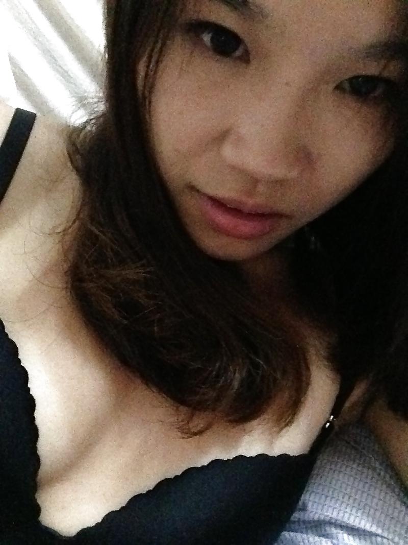6P Cute Chinese Slut